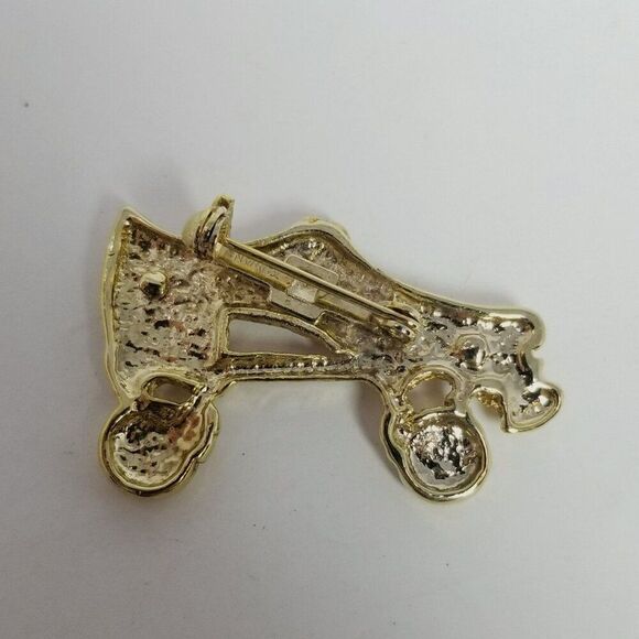 Vintage Roller Skate Brooch, Gold Tone Enamel Retro Design, Estate Derby - Picture 3 of 5